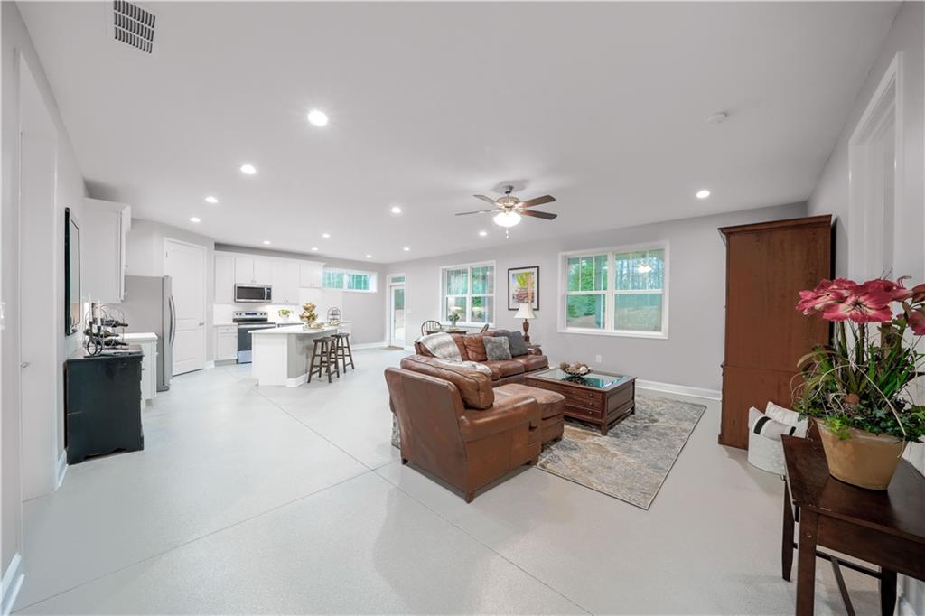 2540 Essex Glen Cove