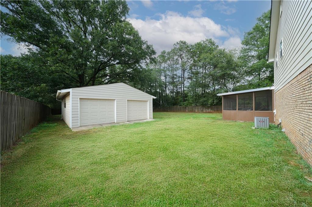 2365 S Cherokee Lane