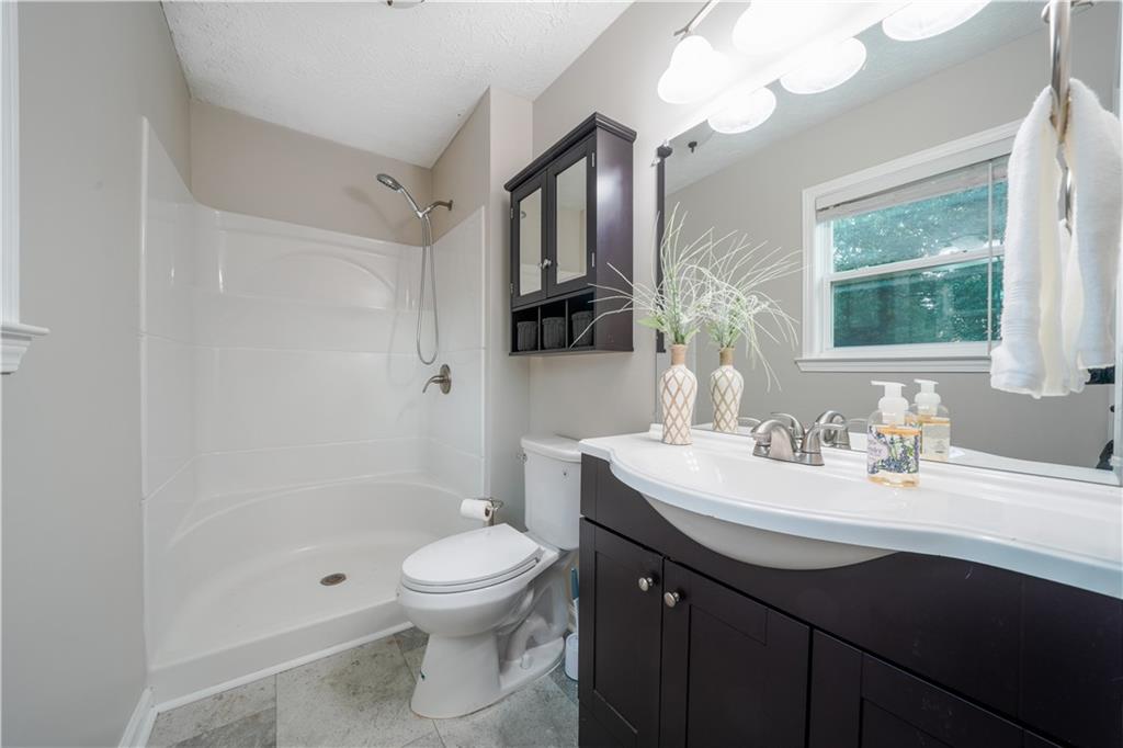 2365 S Cherokee Lane