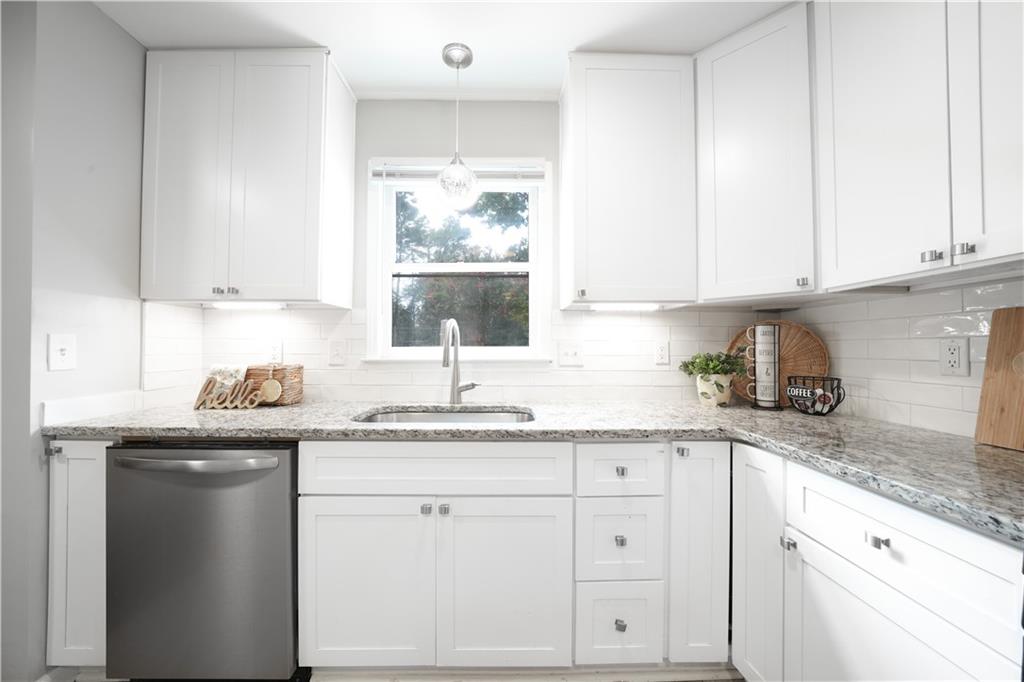 2952 Webb Bridge Road