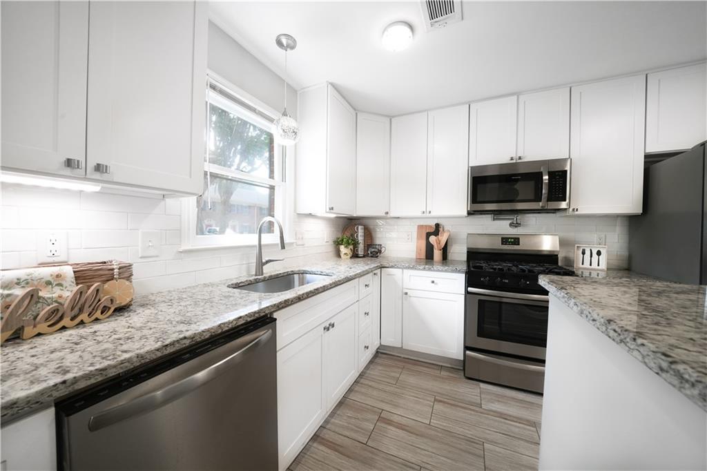 2952 Webb Bridge Road