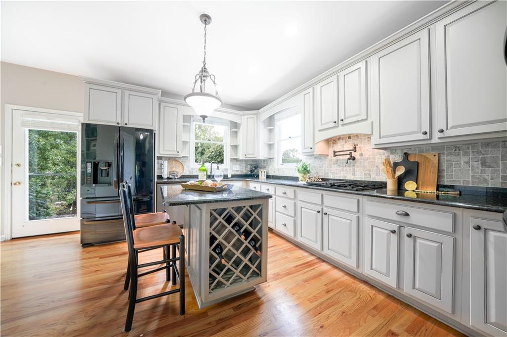 4810 Highland Circle