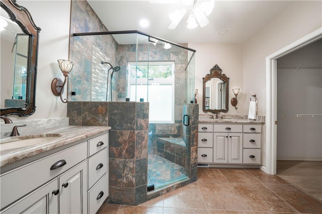 4810 Highland Circle