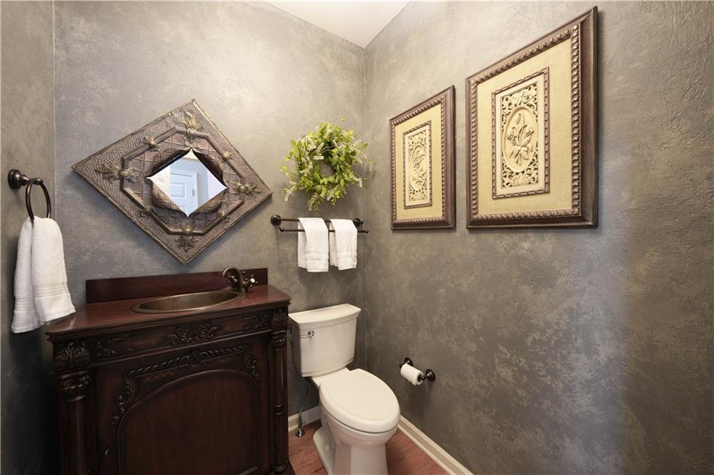 4810 Highland Circle