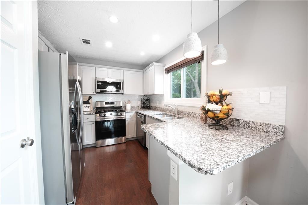 3852 Avensong Village Circle