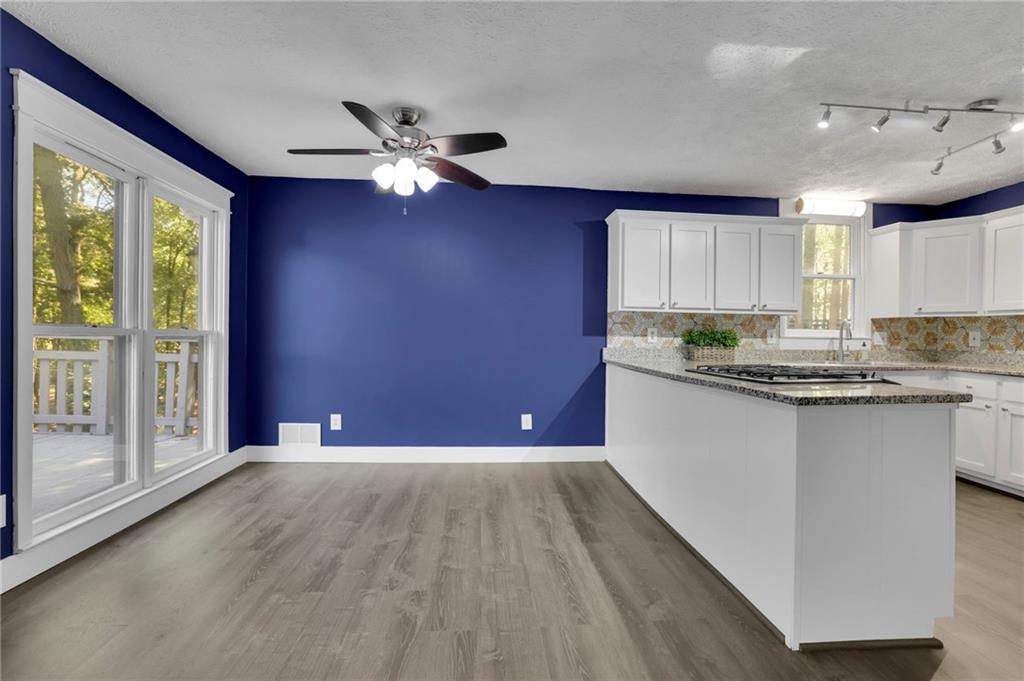 1115 TIMBER LAKE Trail