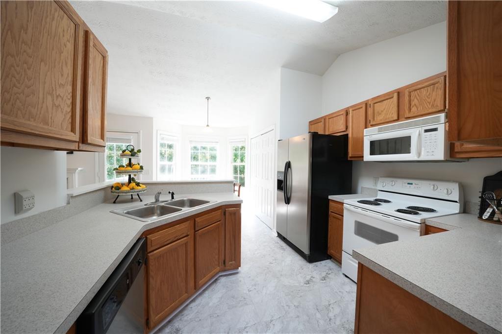 6820 Cedar Ridge Drive