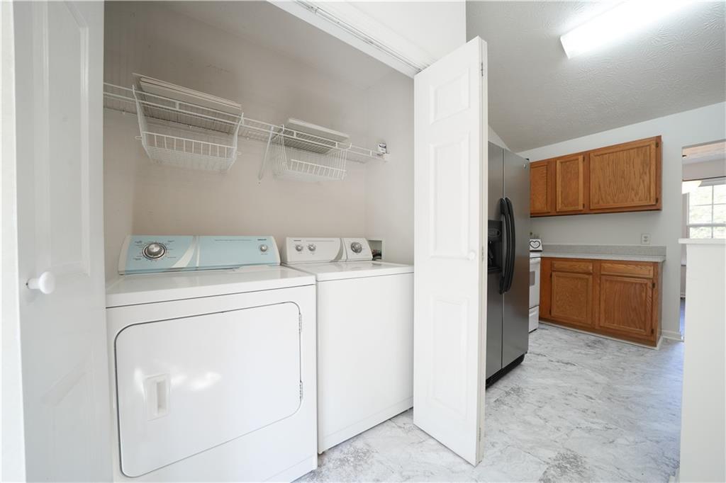 6820 Cedar Ridge Drive