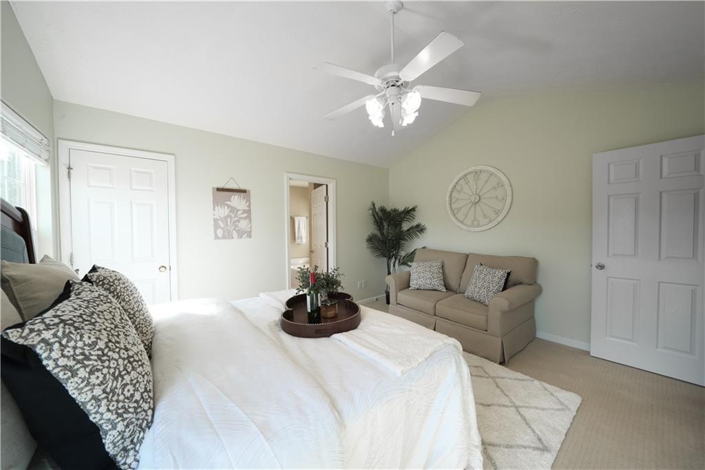 6820 Cedar Ridge Drive