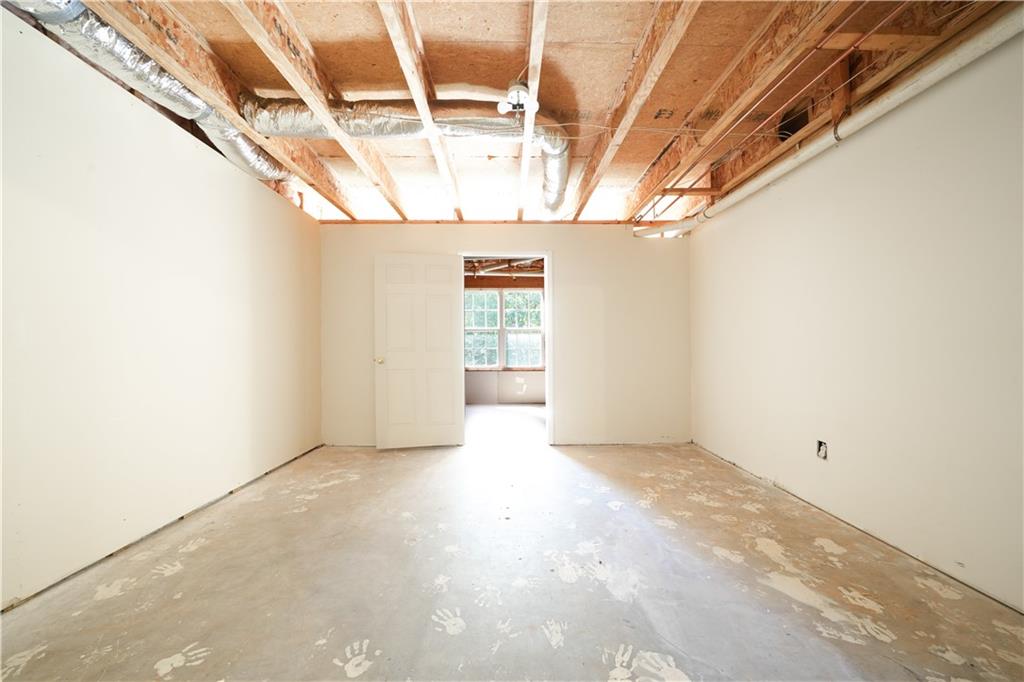 6820 Cedar Ridge Drive