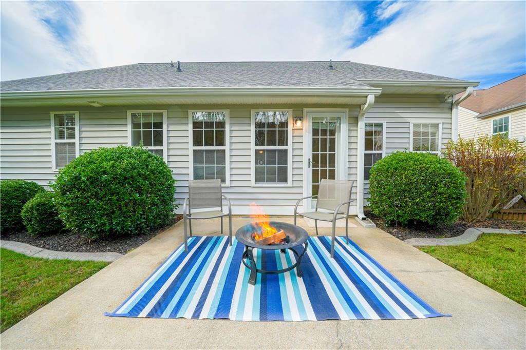 3025 Heatherbrook Trace