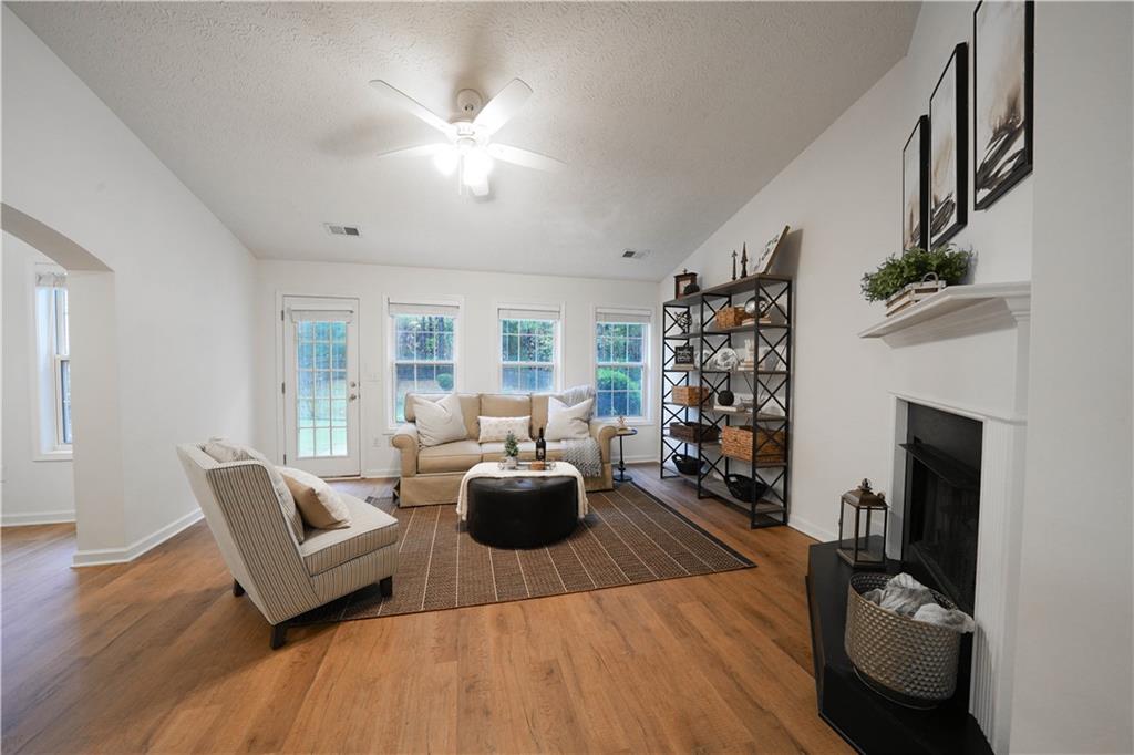 3025 Heatherbrook Trace