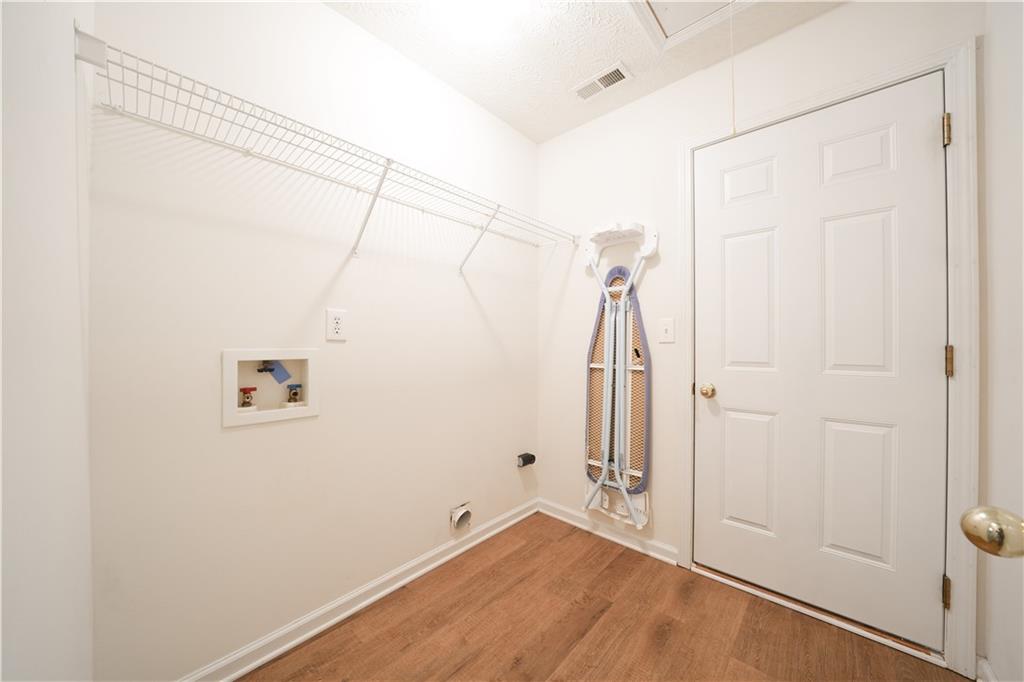 3025 Heatherbrook Trace