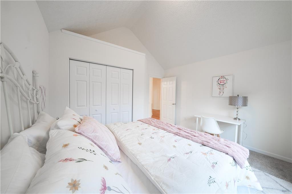 3025 Heatherbrook Trace