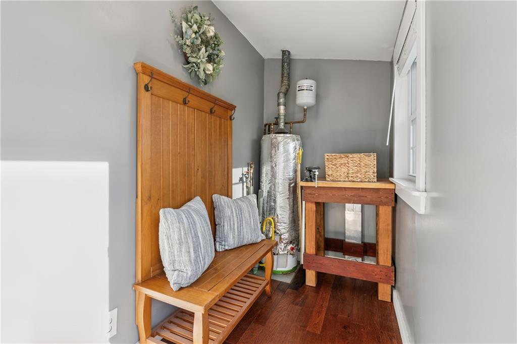 1911 Woodland Hills Avenue NW