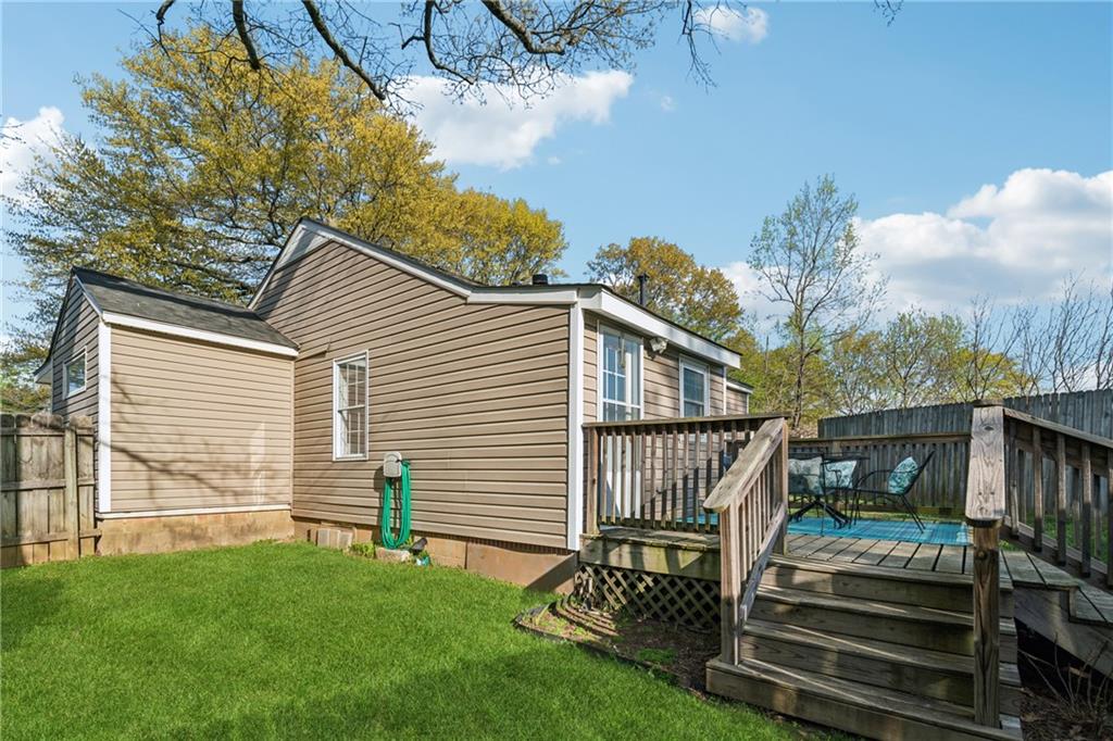 1911 Woodland Hills Avenue NW