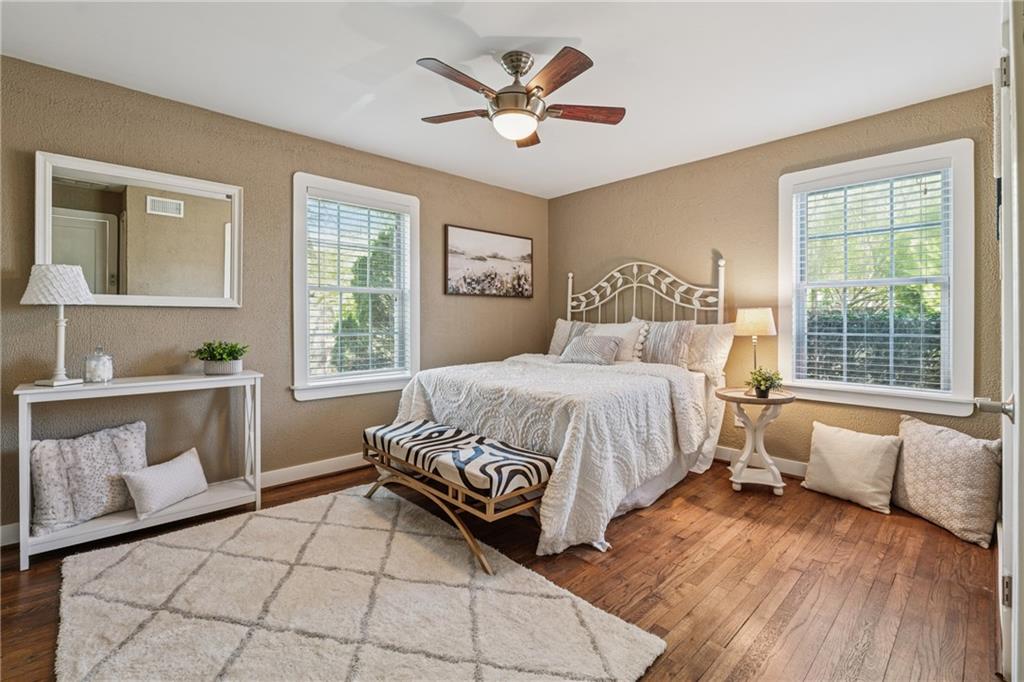 1911 Woodland Hills Avenue NW