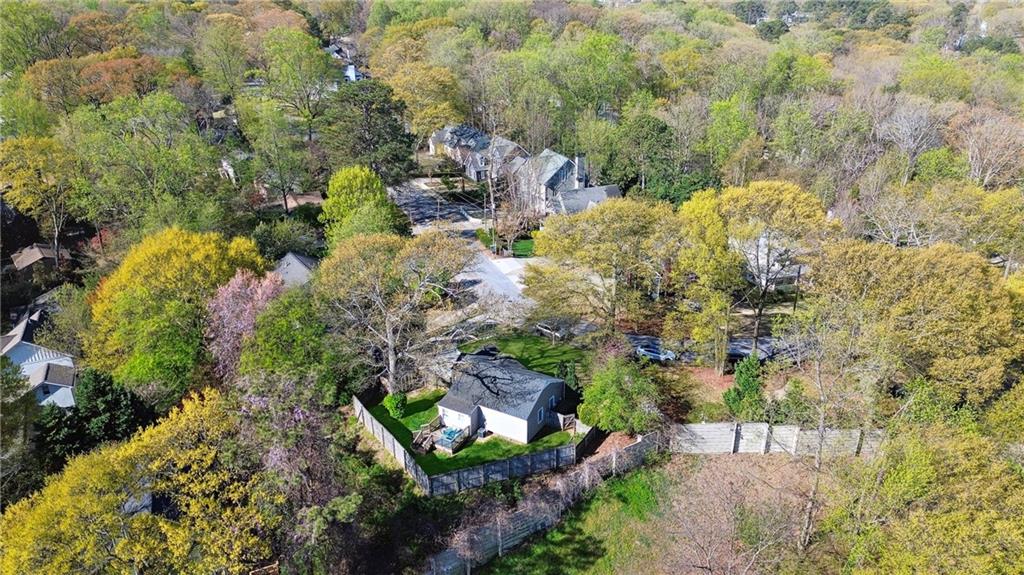 1911 Woodland Hills Avenue NW