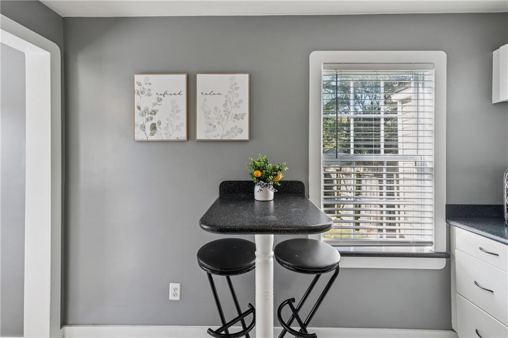 1911 Woodland Hills Avenue NW