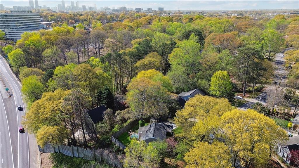 1911 Woodland Hills Avenue NW