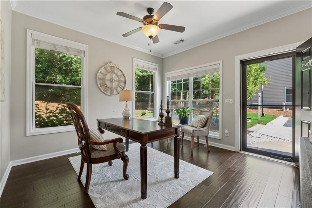 1076 Firethorne Pass