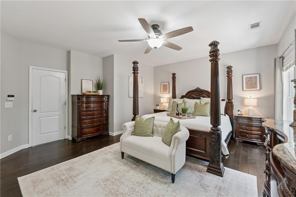 1076 Firethorne Pass