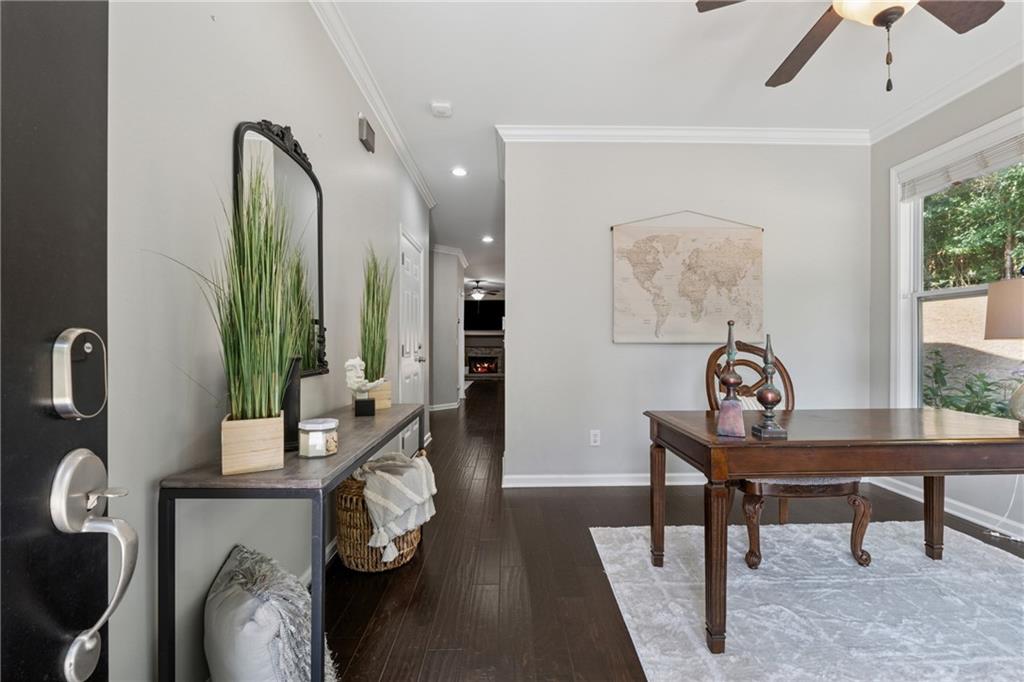 1076 Firethorne Pass