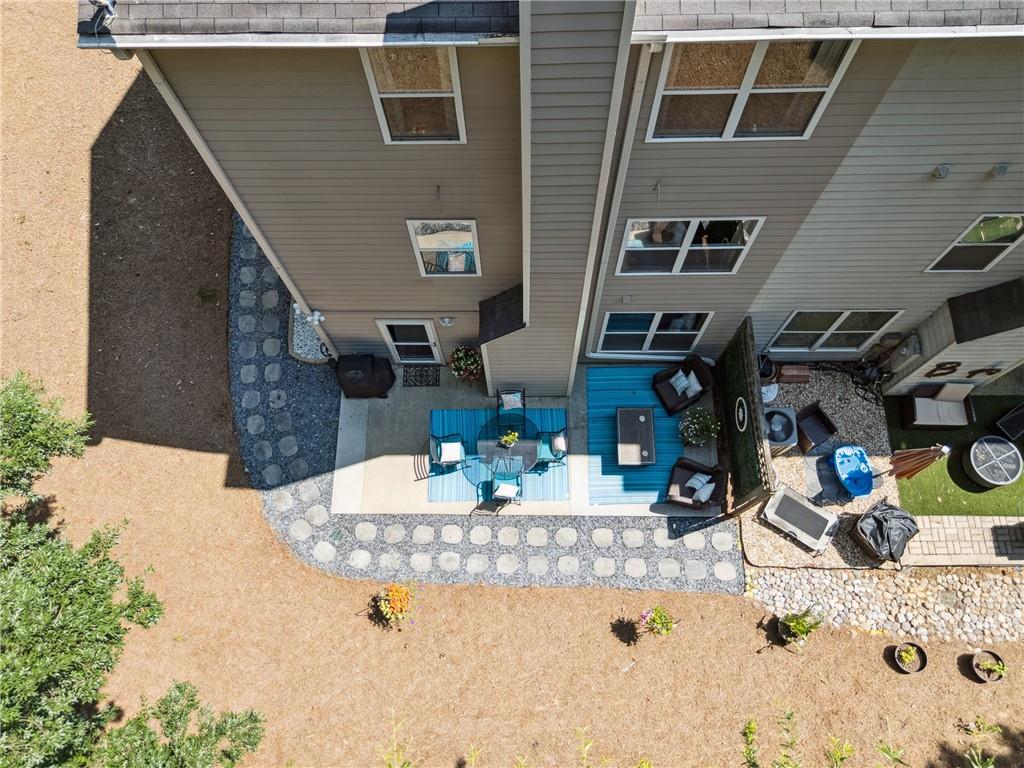 1076 Firethorne Pass