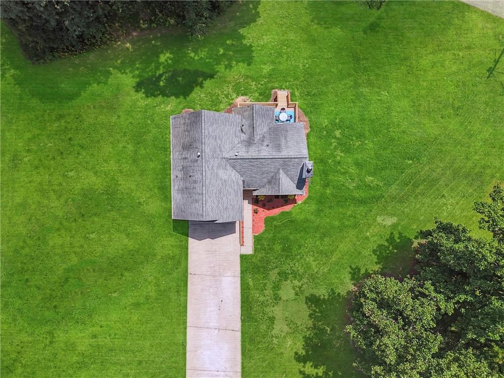 5825 Rolling Oaks Drive