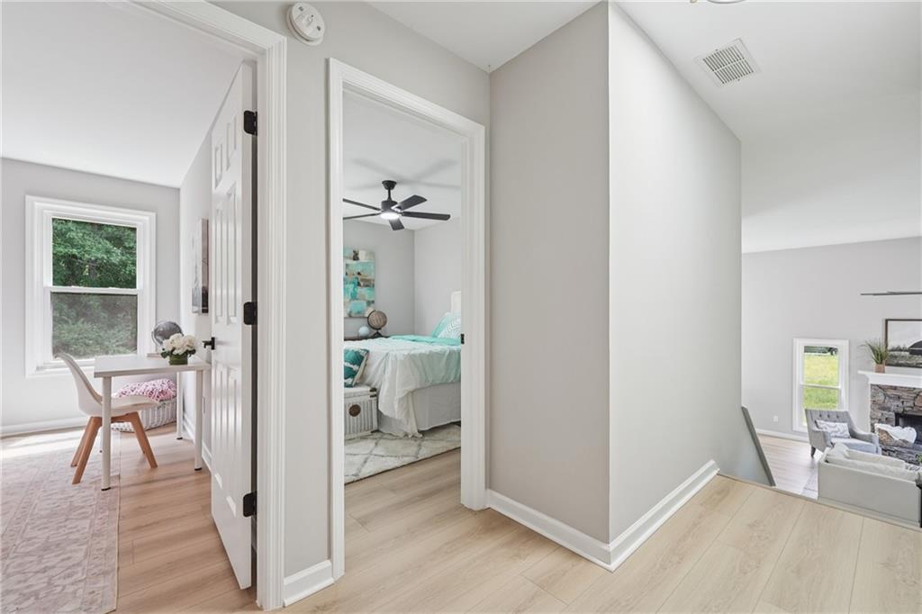 5825 Rolling Oaks Drive