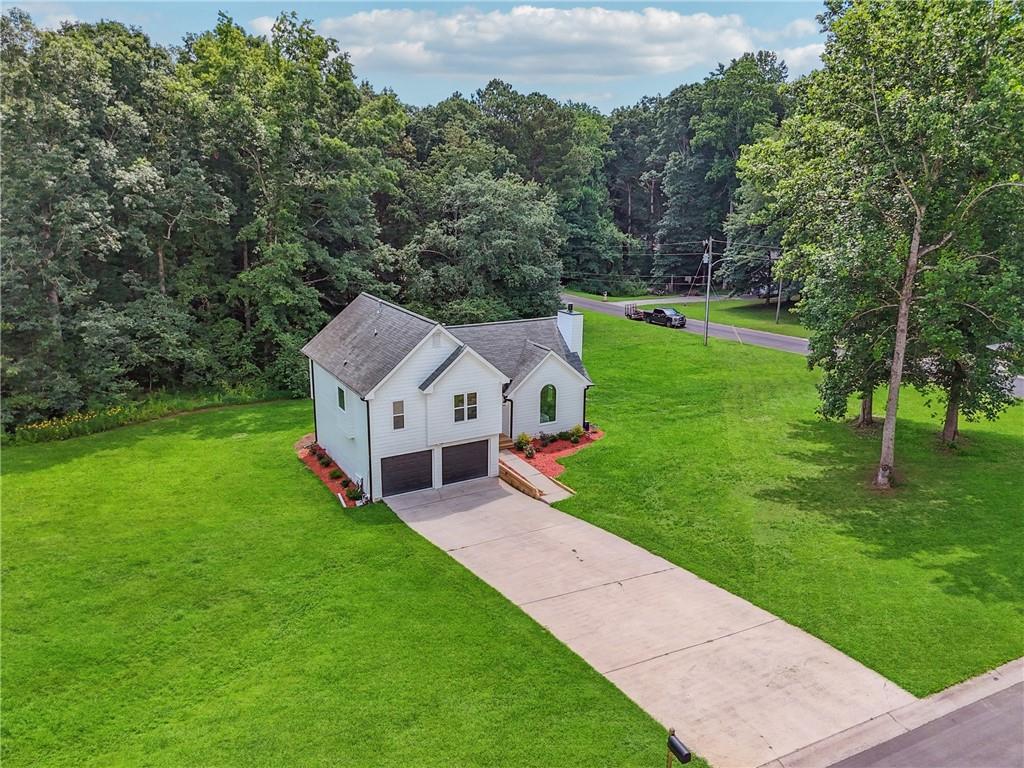 5825 Rolling Oaks Drive