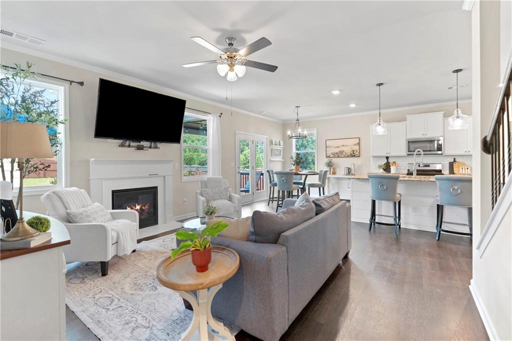 4345 Sunflower Circle