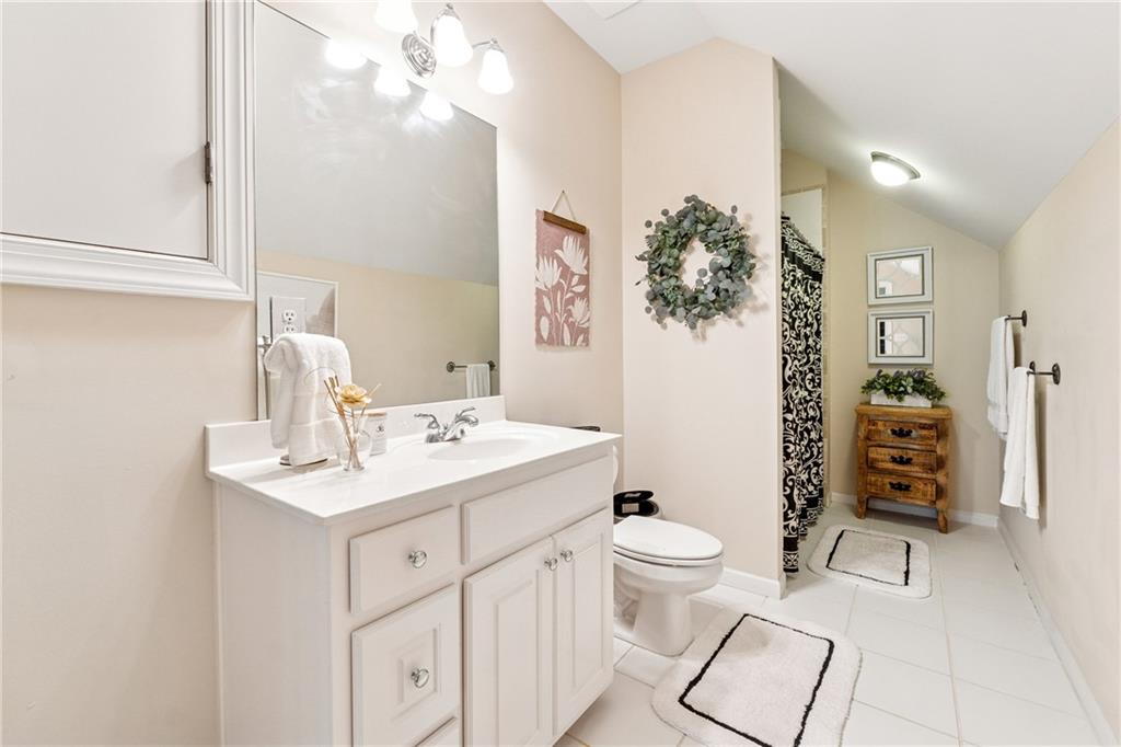 4045 Little Falls Drive