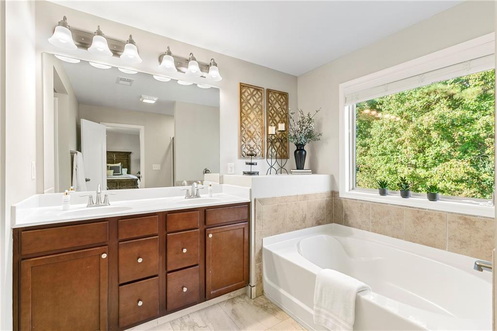 1655 Hampton Oaks Drive