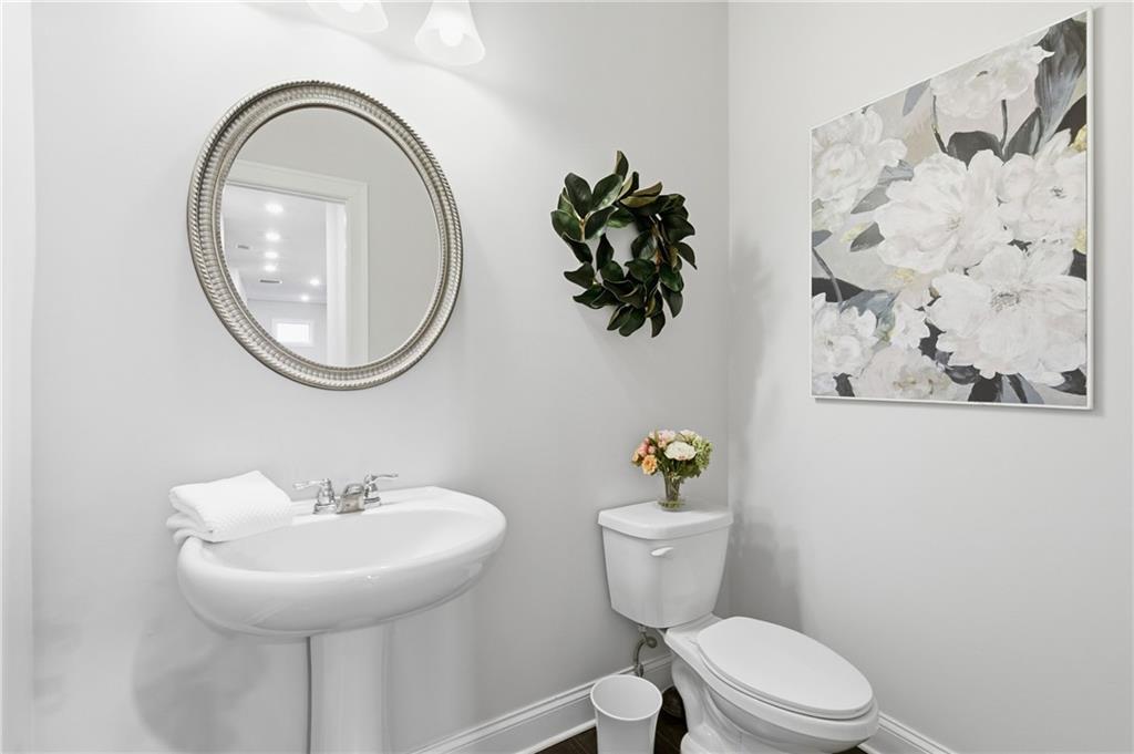 3435 Summerdale Walk