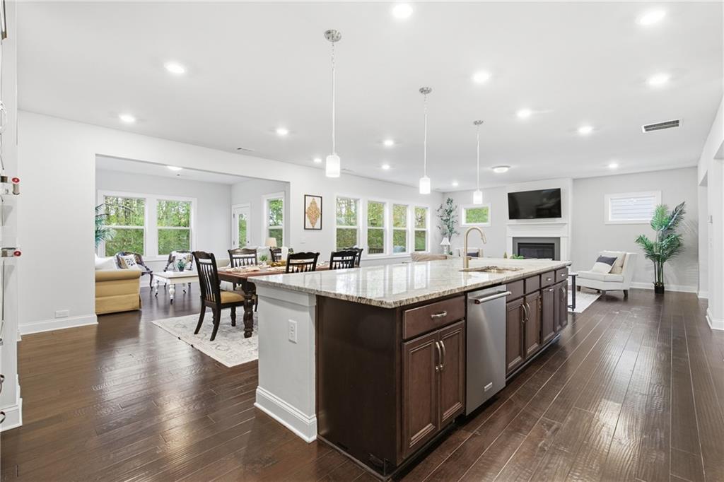 3435 Summerdale Walk