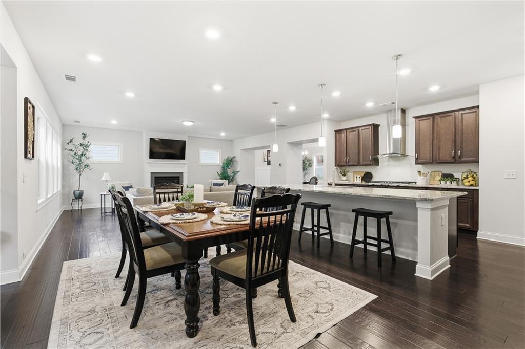 3435 Summerdale Walk