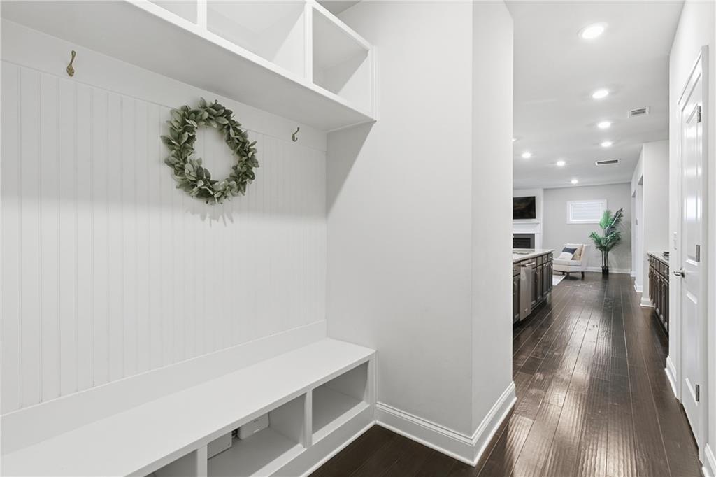 3435 Summerdale Walk