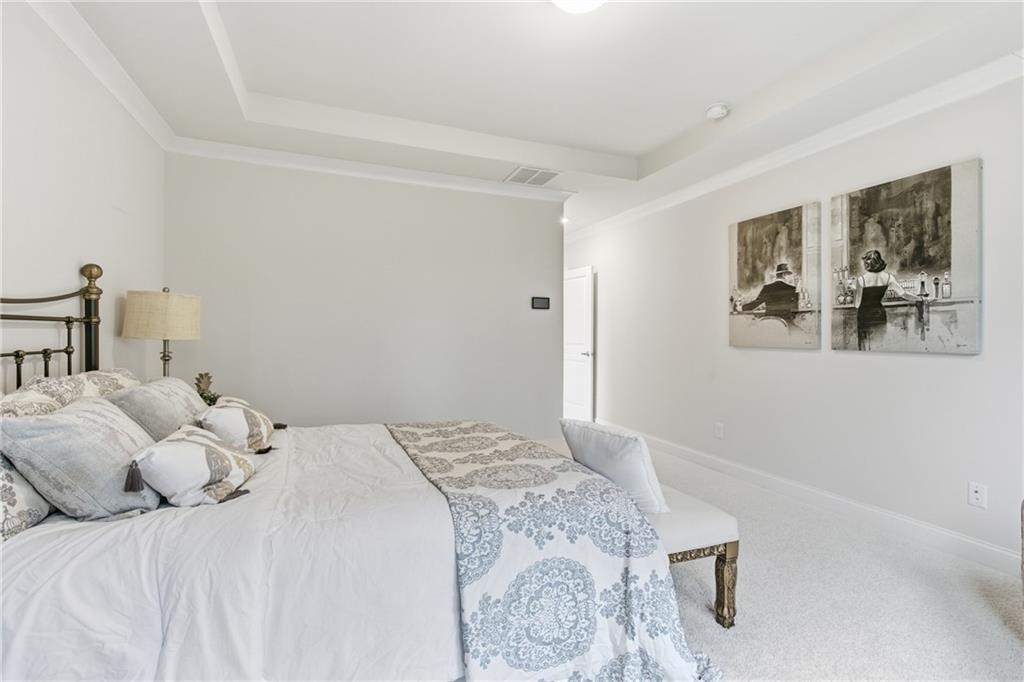 3435 Summerdale Walk