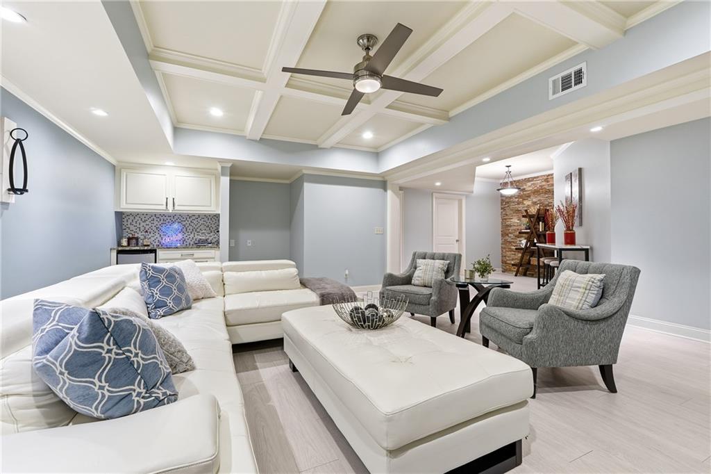 2347 Lake Ridge Terrace