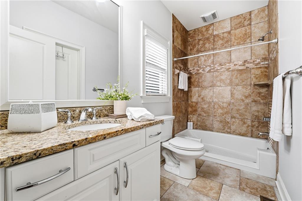 2347 Lake Ridge Terrace