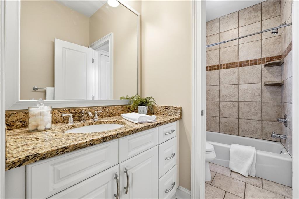 2347 Lake Ridge Terrace