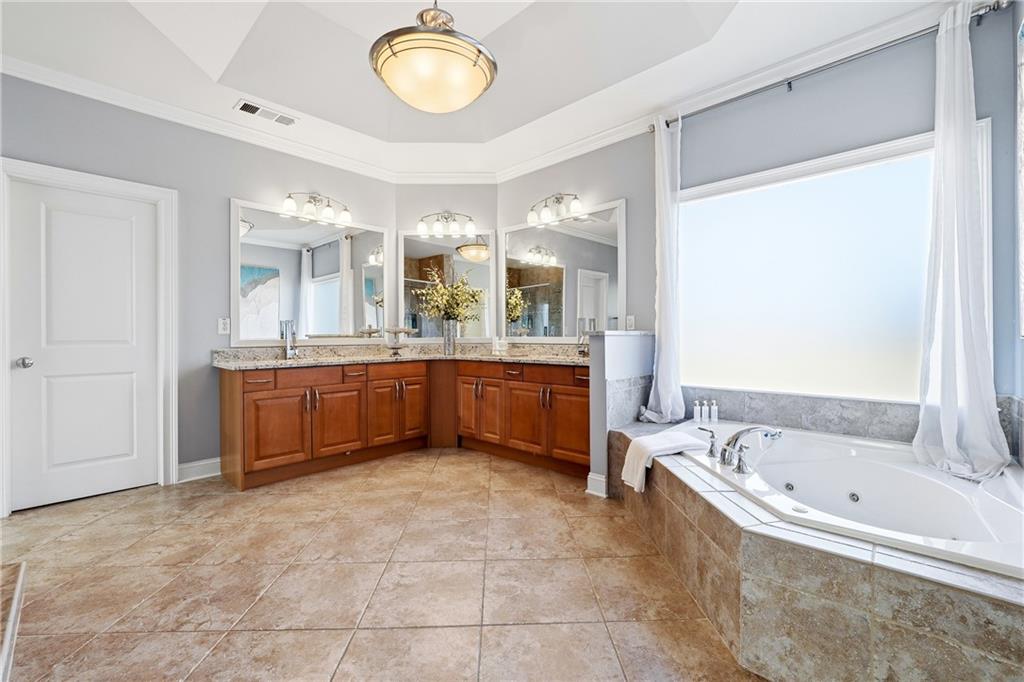 2347 Lake Ridge Terrace