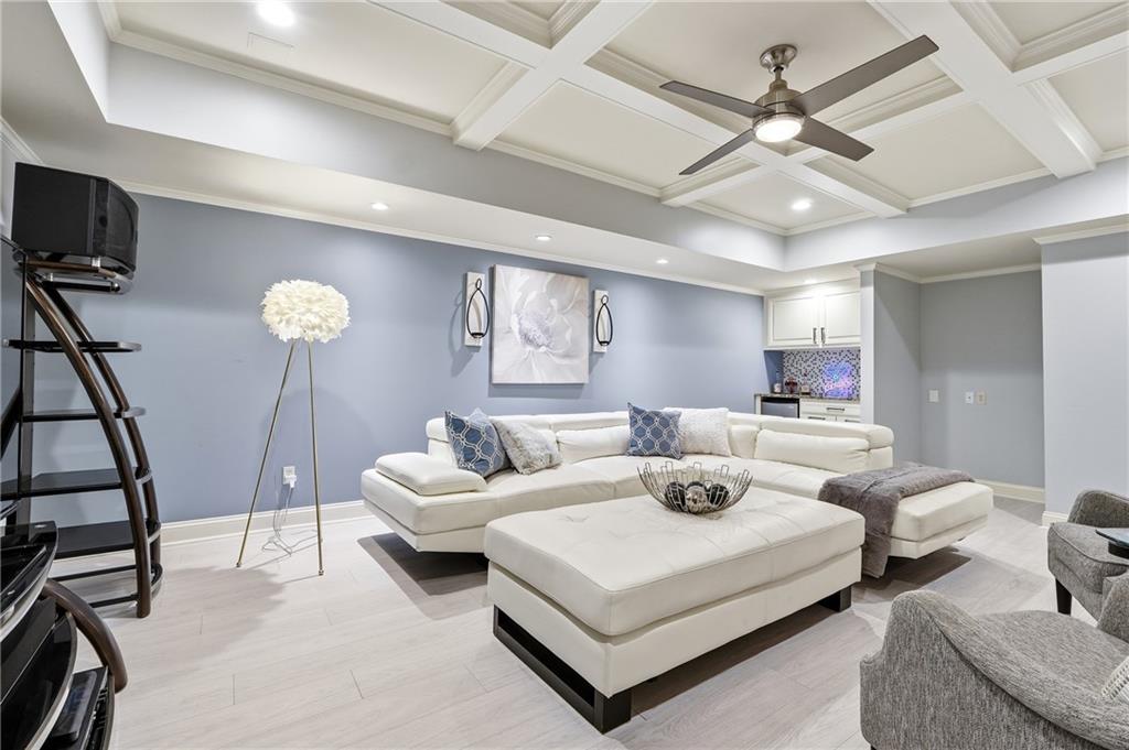 2347 Lake Ridge Terrace