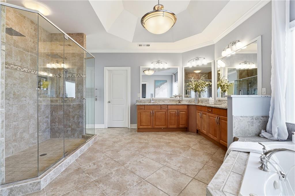 2347 Lake Ridge Terrace