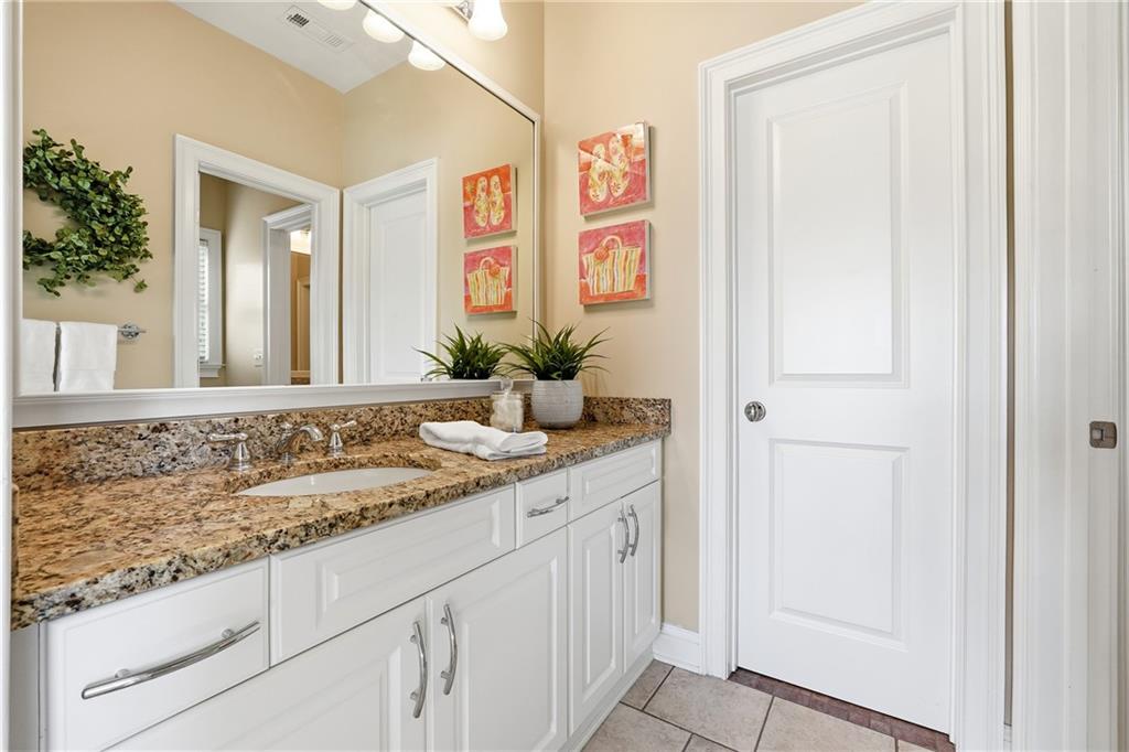 2347 Lake Ridge Terrace