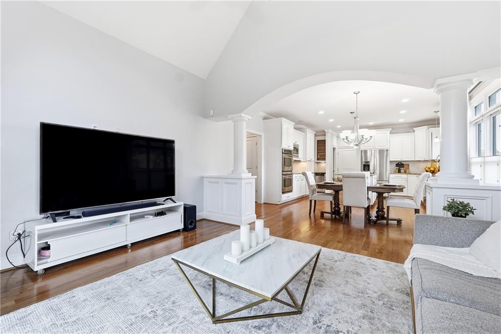 2347 Lake Ridge Terrace