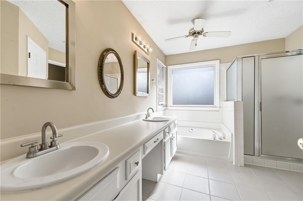 4056 Longford Drive NE