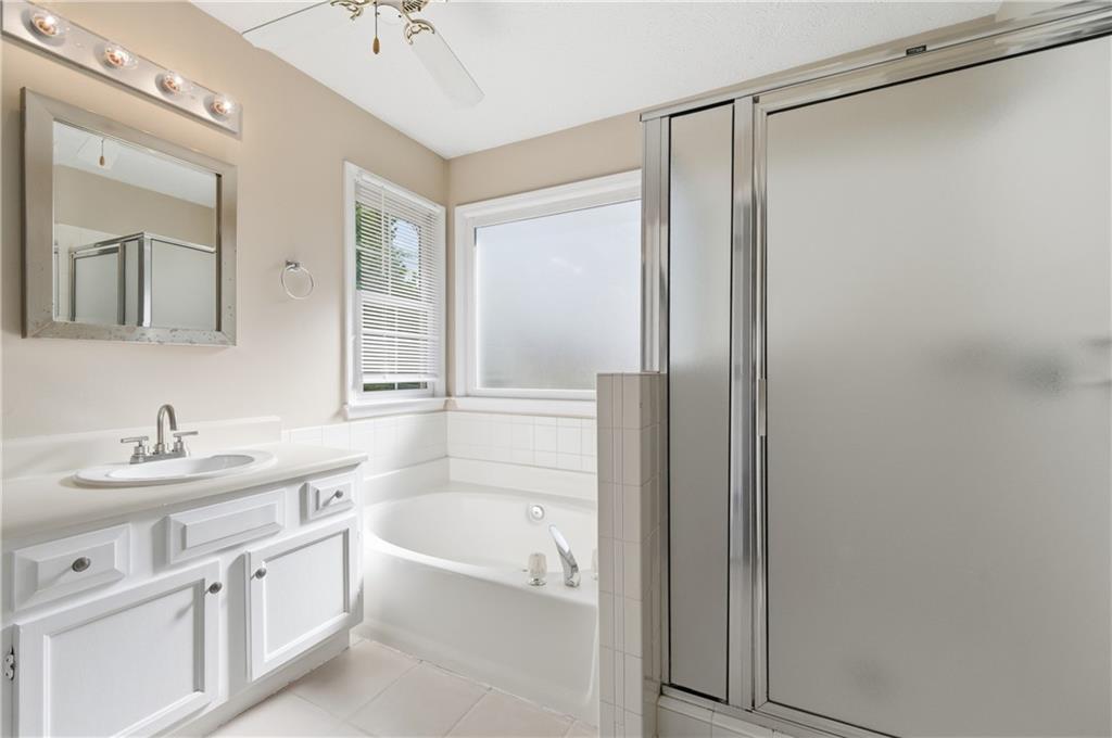 4056 Longford Drive NE