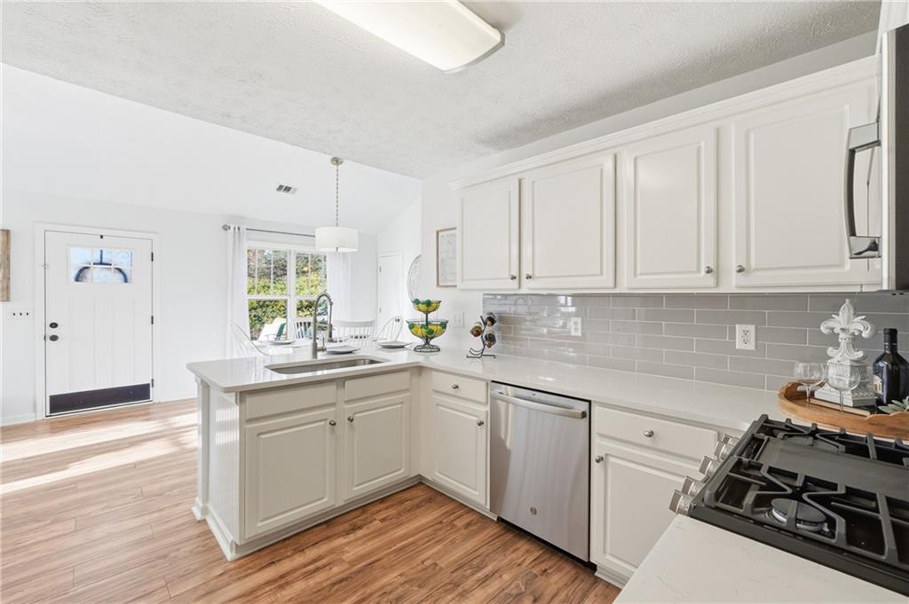 3920 Maple Valley Drive